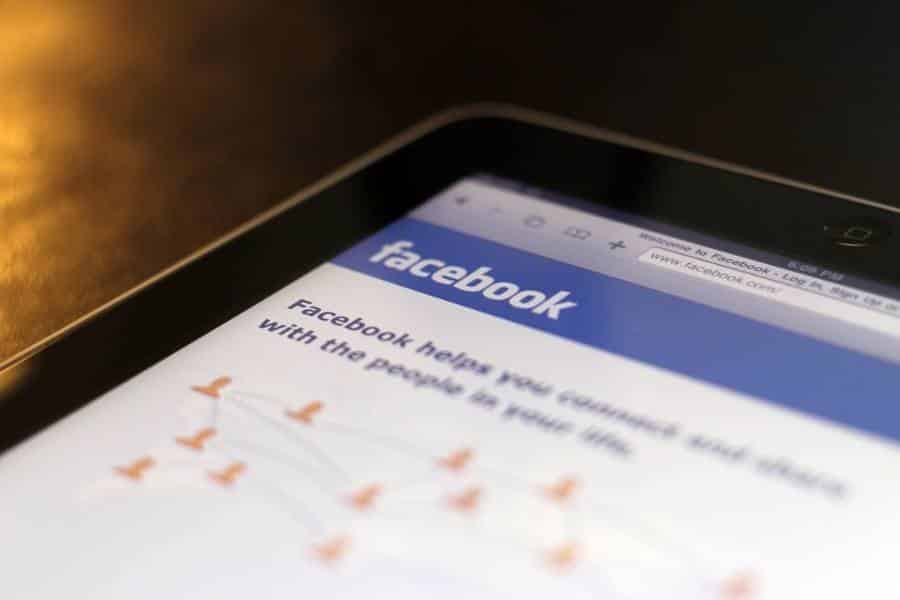 Furti d’identità, contraffazione e pirateria online, le criticità con cui Facebook sta facendo i conti